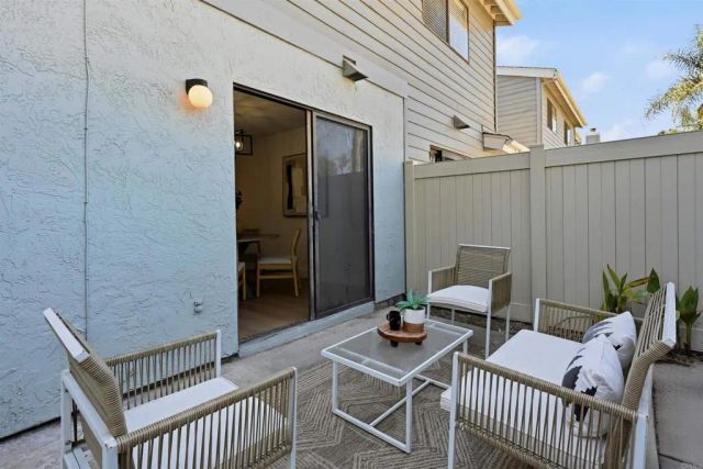 376 Forest Place, Vista, CA 92083