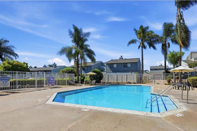 376 Forest Place, Vista, CA 92083
