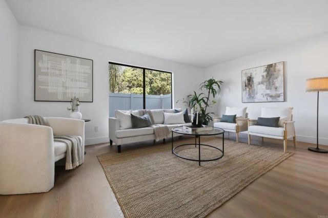 376 Forest Place, Vista, CA 92083
