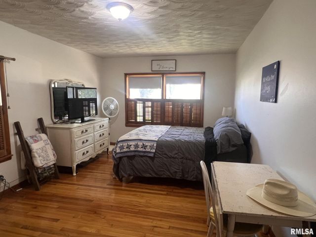 12563 Saraville Road, Marion, IL 62959