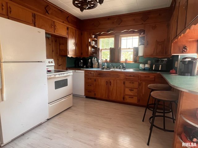 12563 Saraville Road, Marion, IL 62959