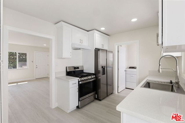 7131 Ramsgate Avenue, Los Angeles, CA 90045