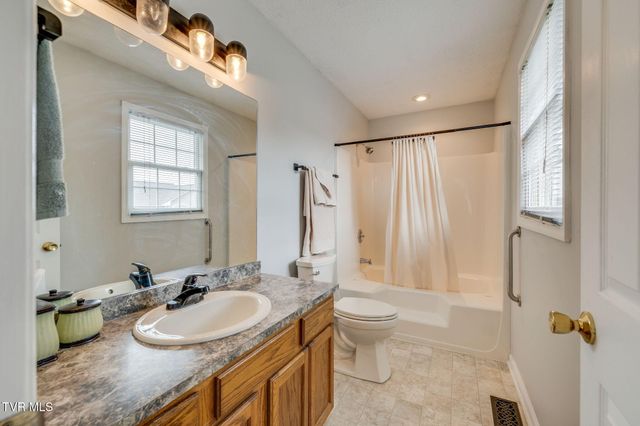 181 Bentley Parc, Johnson City, TN 37615