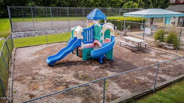 181 Bentley Parc, Johnson City, TN 37615