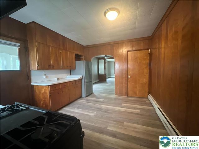 828 Lincoln Avenue, Northampton Boro, PA 18067