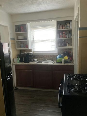 18752 Faust Avenue, Detroit, MI 48219