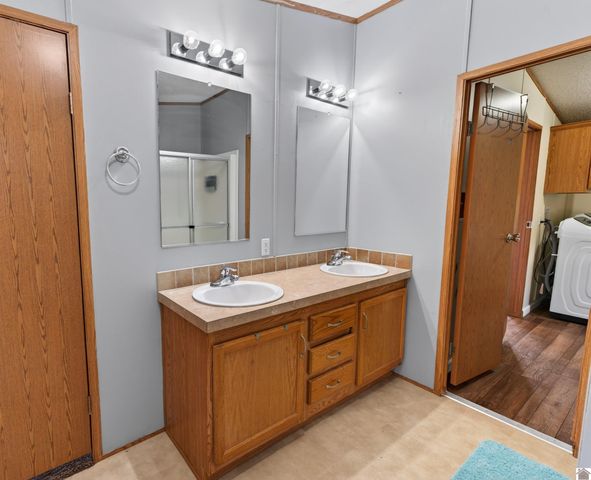 1484 State Route 1271, Kuttawa, KY 42055