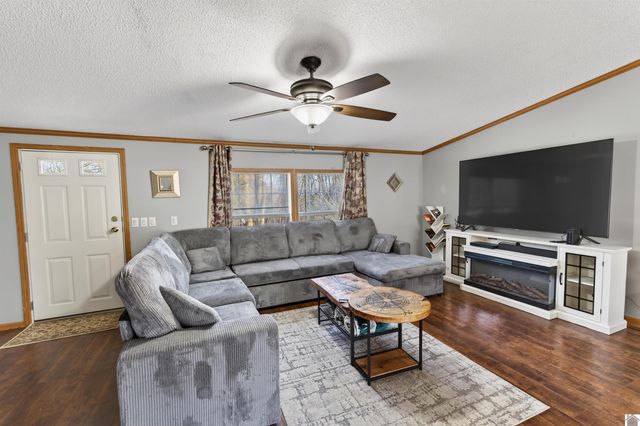 1484 State Route 1271, Kuttawa, KY 42055