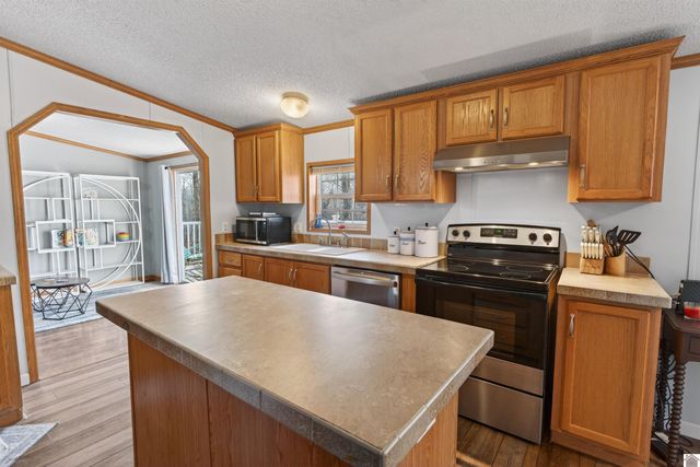 1484 State Route 1271, Kuttawa, KY 42055