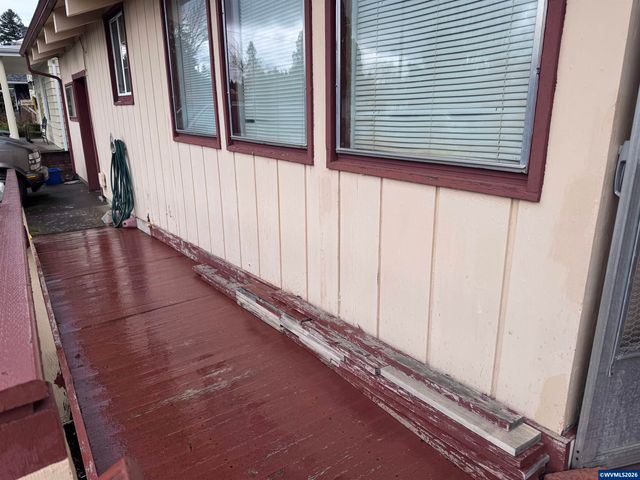 1325 8th Av SW, Albany, OR 97321