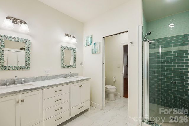 432 Raintree Drive, Matthews, NC 28104