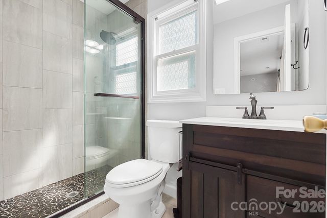 432 Raintree Drive, Matthews, NC 28104