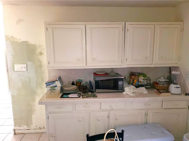 1710 E Johnston Ave, Kingsville, TX 78363