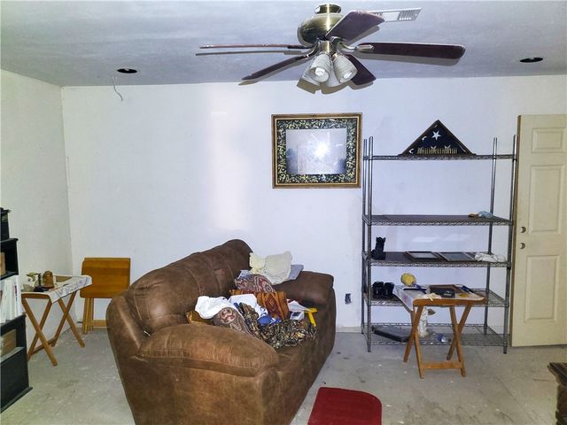 1710 E Johnston Ave, Kingsville, TX 78363