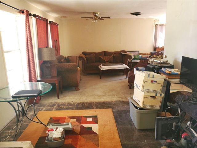 1710 E Johnston Ave, Kingsville, TX 78363