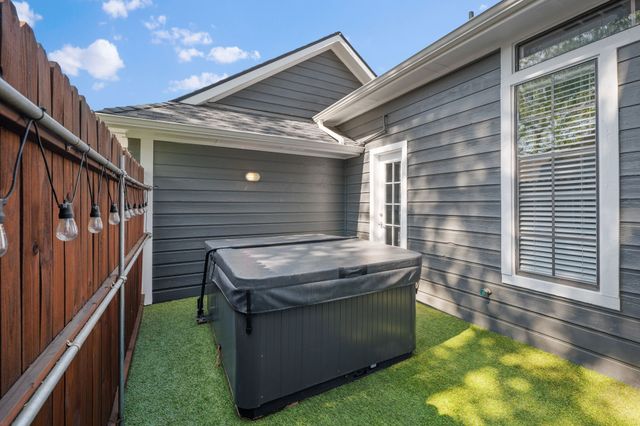 2516 Lake Bend Terrace, Carrollton, TX 75006