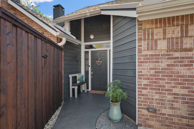 2516 Lake Bend Terrace, Carrollton, TX 75006