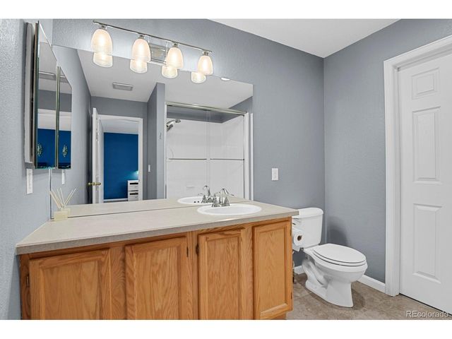 858 S Granby Cir, Aurora, CO 80012