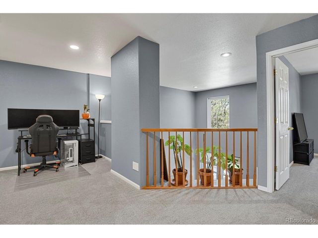 858 S Granby Cir, Aurora, CO 80012