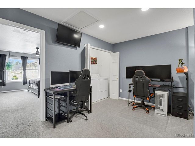 858 S Granby Cir, Aurora, CO 80012