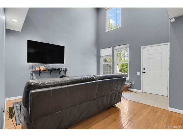 858 S Granby Cir, Aurora, CO 80012