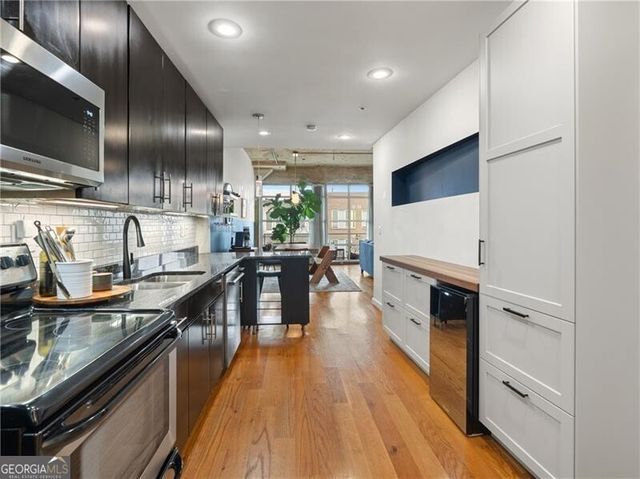 890 Memorial Drive SE 206, Atlanta, GA 30316