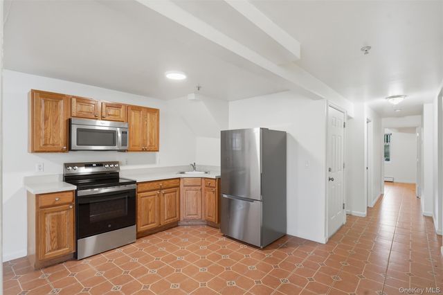 10 Eastman Terrace, Poughkeepsie, NY 12601