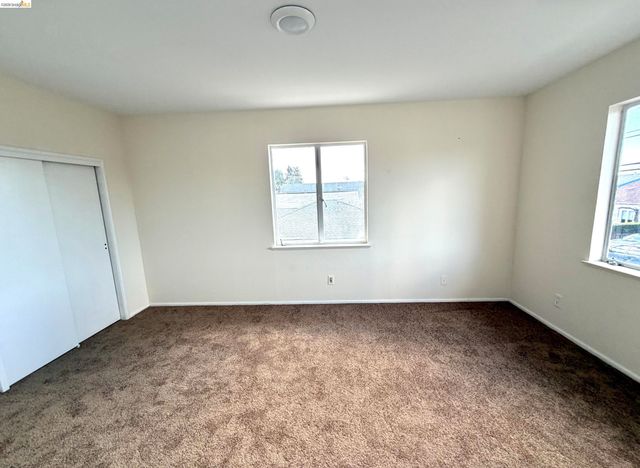 1313 Curtis St, Berkeley, CA 94702