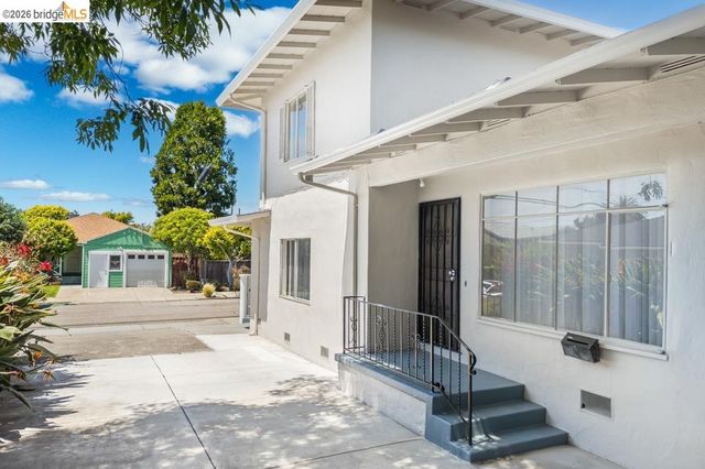 1313 Curtis St, Berkeley, CA 94702
