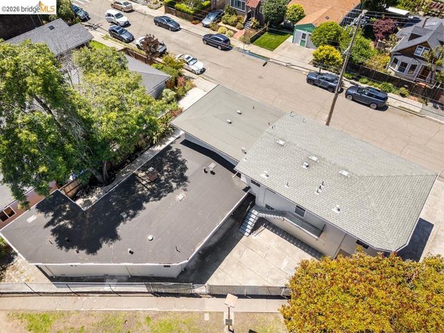 1313 Curtis St, Berkeley, CA 94702