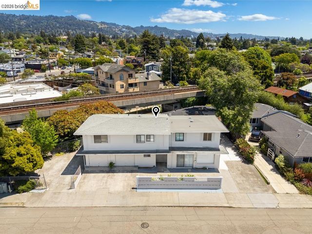 1313 Curtis St, Berkeley, CA 94702