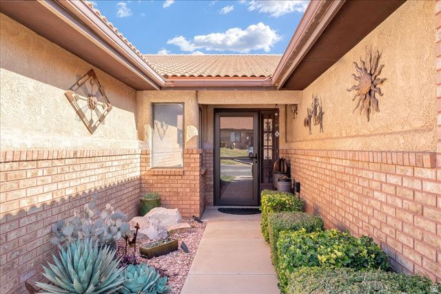 520 RIDGE RIM WAY, St. George, UT 84770