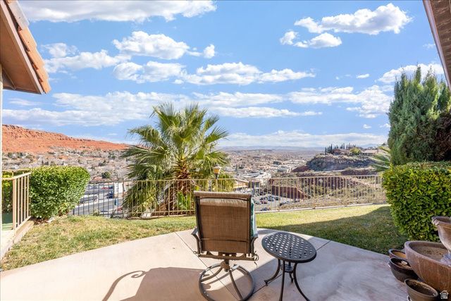 520 RIDGE RIM WAY, St. George, UT 84770