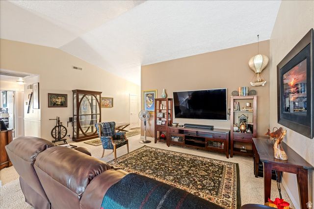 520 RIDGE RIM WAY, St. George, UT 84770