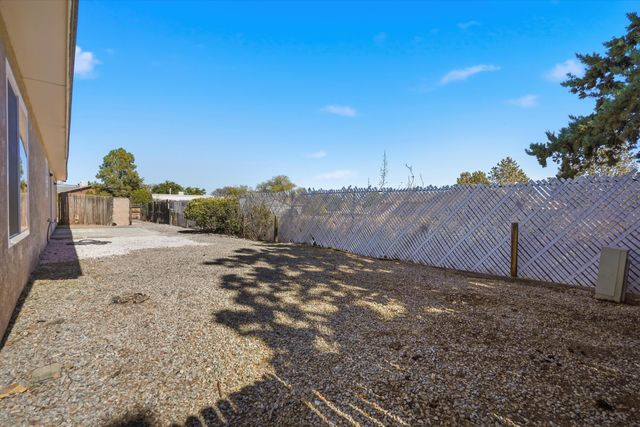 1330 Sage Brush Court SE, Rio Rancho, NM 87124