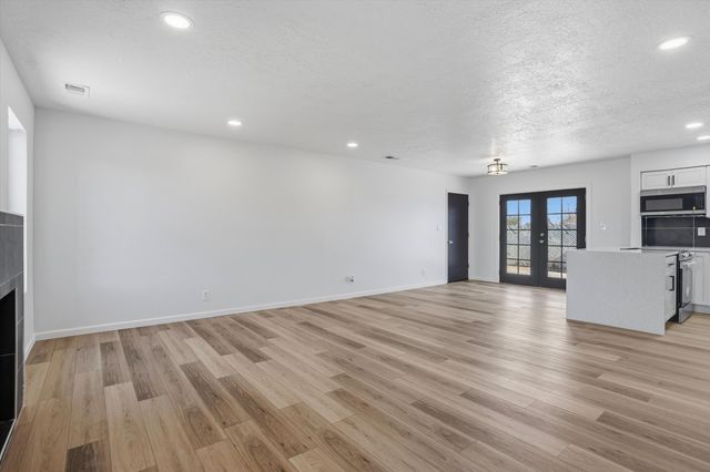 1330 Sage Brush Court SE, Rio Rancho, NM 87124