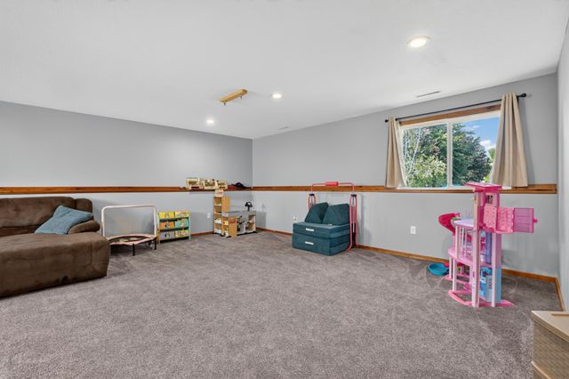 303 12th Avenue NE, Kasson, MN 55944