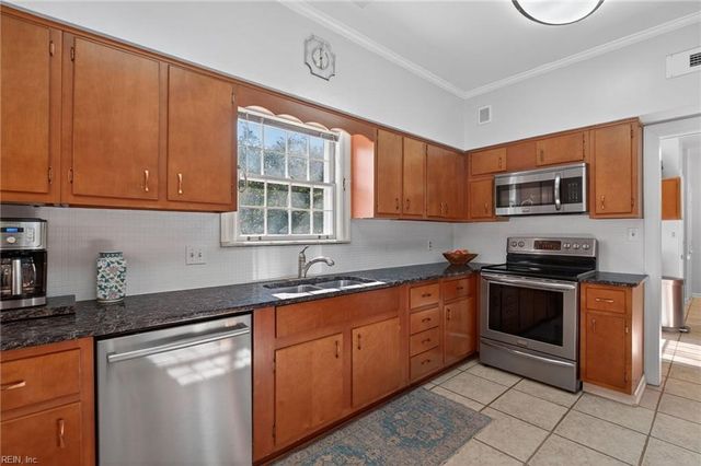 6035 River RD, Norfolk, VA 23505