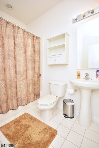 2304 Courtney Ln 2304, Franklin Twp., NJ 08873