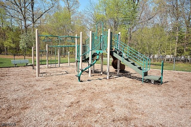 2304 Courtney Ln 2304, Franklin Twp., NJ 08873