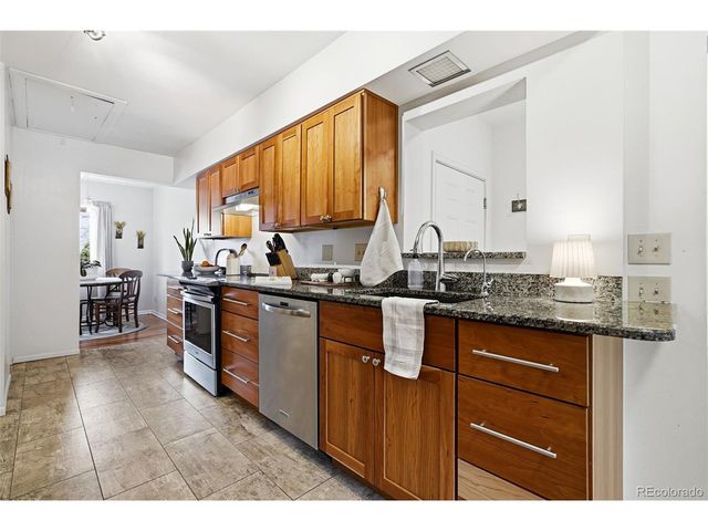 2921 S Corona St, Englewood, CO 80113