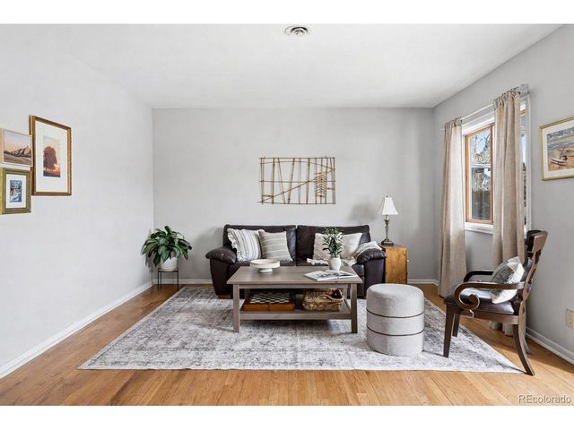 2921 S Corona St, Englewood, CO 80113