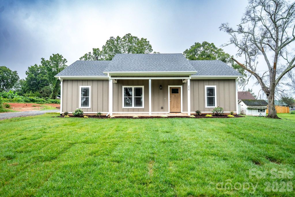 258 Florida Avenue, Spindale, NC 28160