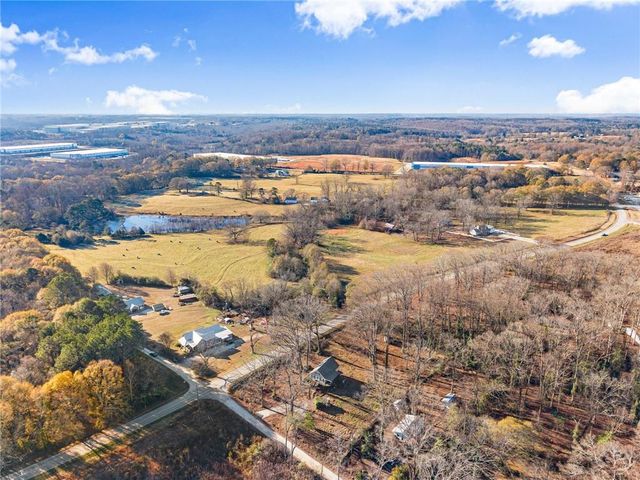 103 Grove Level Drive, Commerce, GA 30529