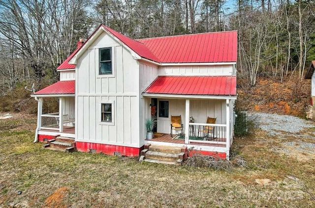 14 Old Mater Farm Road, Sylva, NC 28779