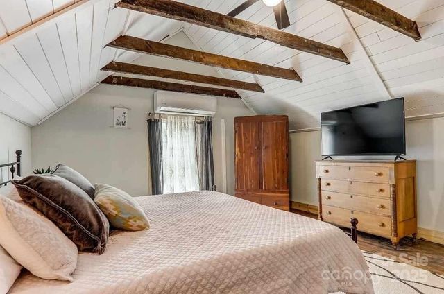 14 Old Mater Farm Road, Sylva, NC 28779