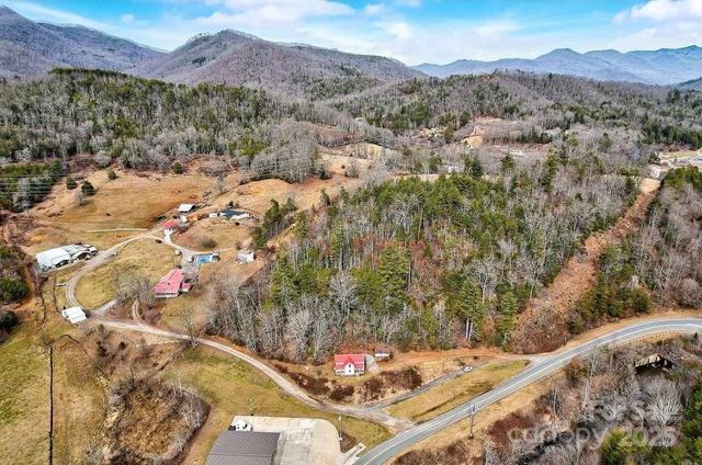 14 Old Mater Farm Road, Sylva, NC 28779