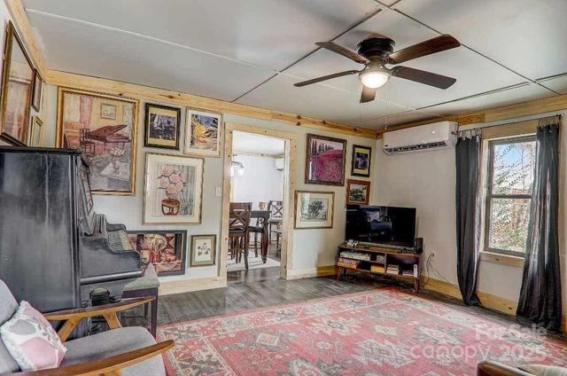 14 Old Mater Farm Road, Sylva, NC 28779