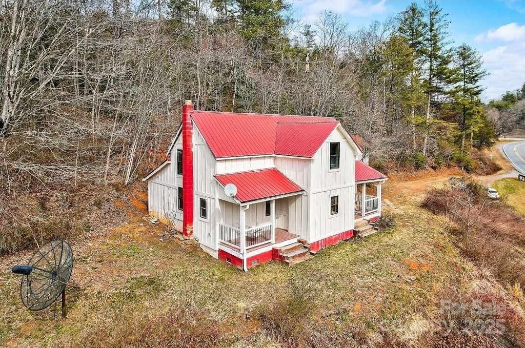 14 Old Mater Farm Road, Sylva, NC 28779