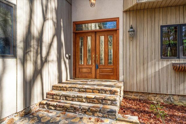 576 Apache Trail, Chatsworth, GA 30705